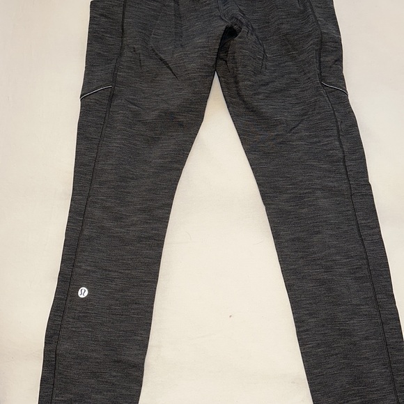 Lululemon leggings - Picture 5 of 10